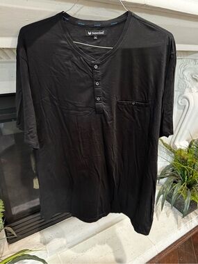 Buttercloth Icy Cotton Men's Black Short-Sleeve Henley with Chest Pocket